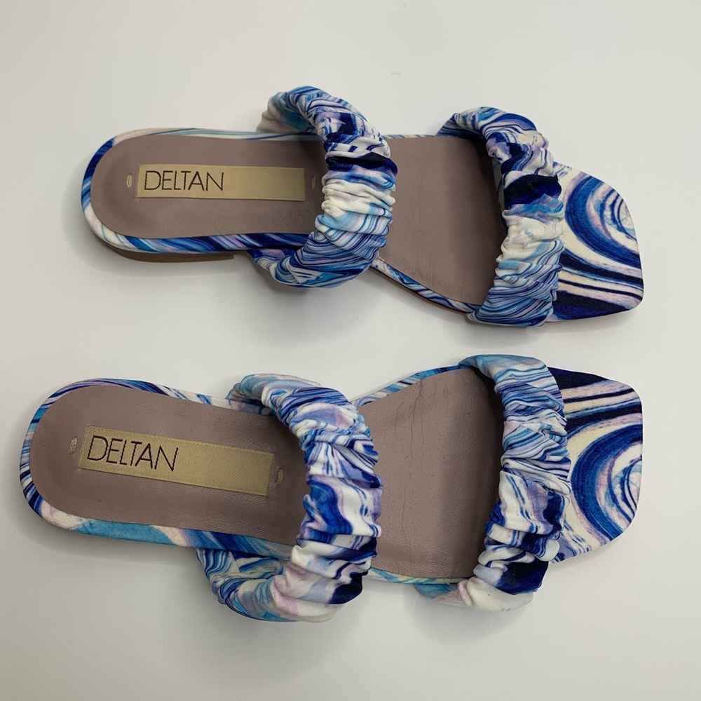 SH3 Deltan Blue Wave Flat Sandals Double Strap‎ Women Size 6 Resortwear Summer